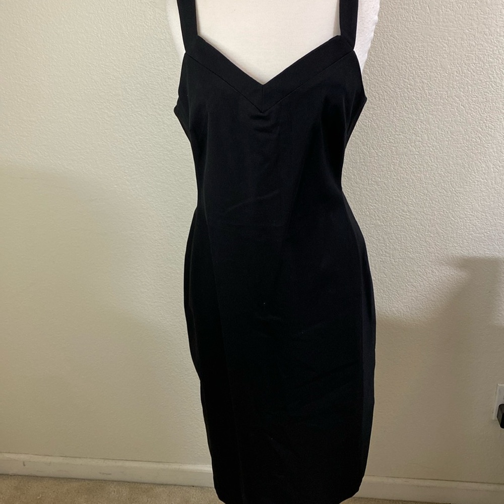 NWT Banana Republic black tank sleeve dress with adjustable button‎ straps